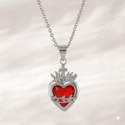 Luz de Cristo Plateado: El Sagrado Corazón en Cristal Infinito