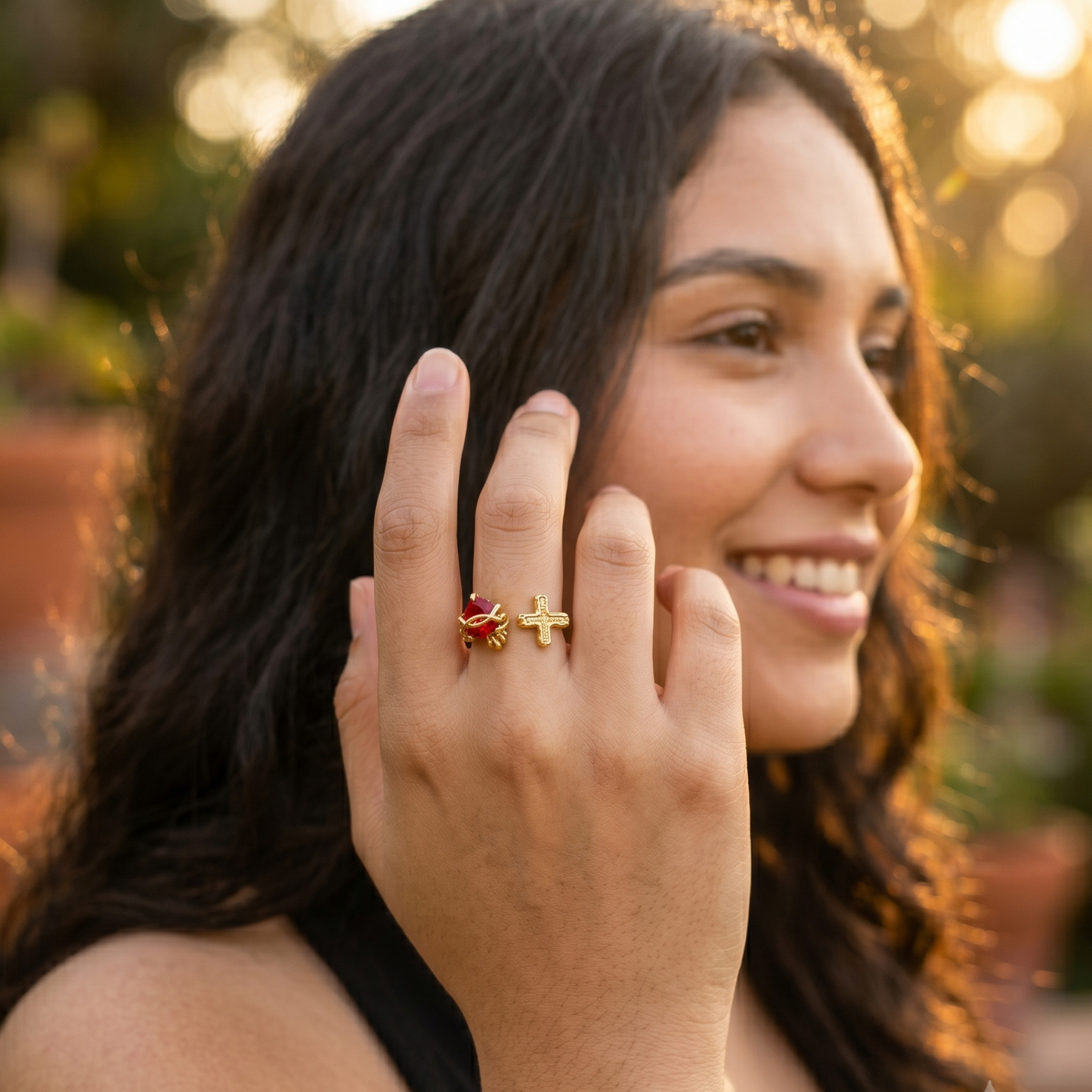 Anillo Luz de Cristo: El Sagrado Corazón en Cristal Infinito